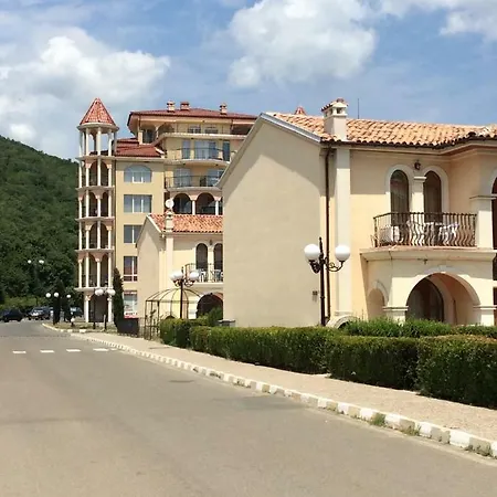 Romana 아파트